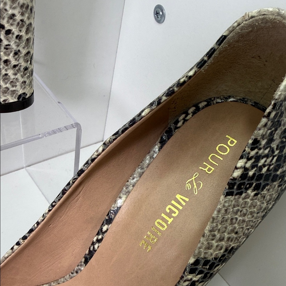 Pour La Victoire Neutral Snake-Print Platform Pumps - Picture 2 of 11